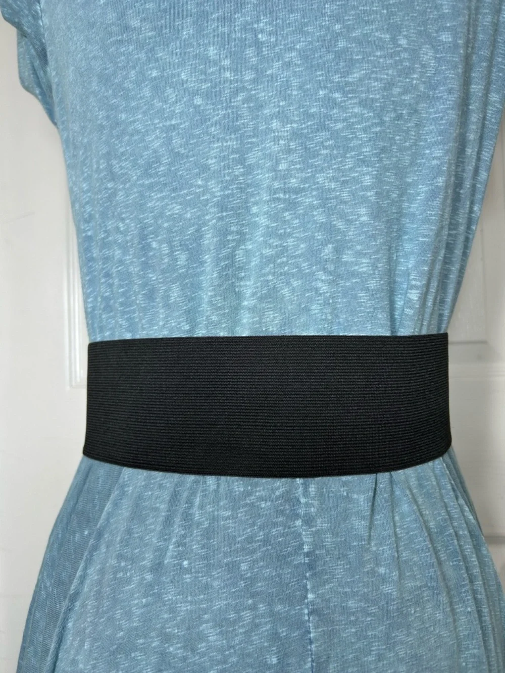 Wide Elastic‎ Corset Waist Black Belt Faux Patent Leather Silver Buckle Details_4